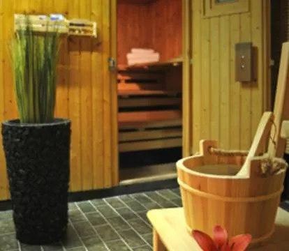 Strandhotel 3* Ховахт