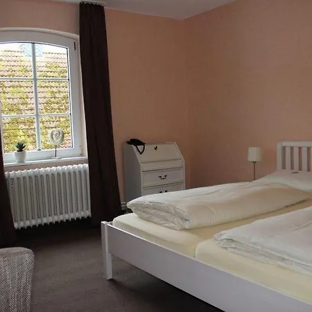 Strandhotel 3* Ховахт